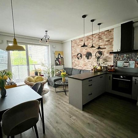 Apartamento Konstruktorska Chill Varsovia Exterior foto